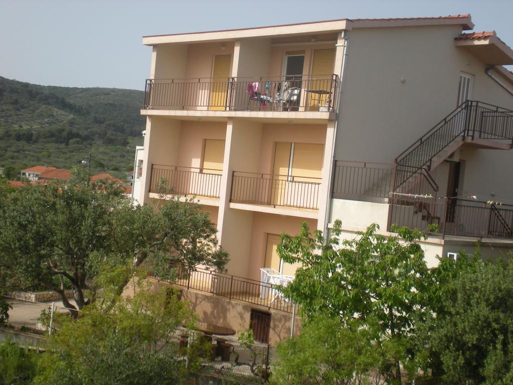 Apartments Jelica Slatine Esterno foto